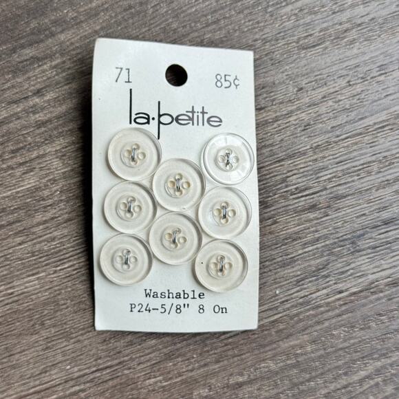 8 NEW on Card Vintage 80s La Petite Clear 4 Hole Flat Round Sewing Buttons 5/8" - Picture 2 of 5